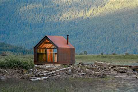 45 Magical Tiny Cabins to Pin to Your Mood Board Immediately