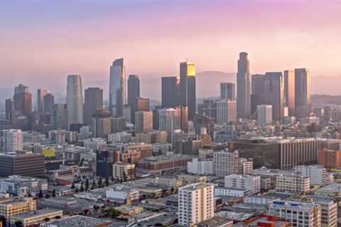 Is Los Angeles a Good Place to Live? 12 Pros and Cons of Living in LA