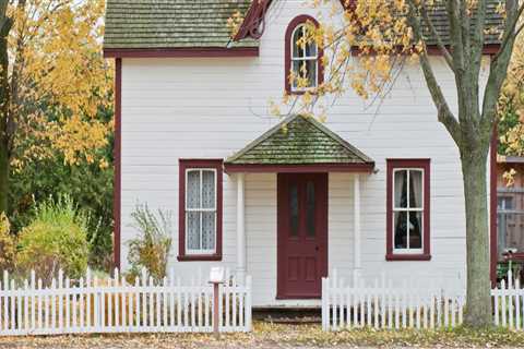 What happens to the house at the end of a reverse mortgage?