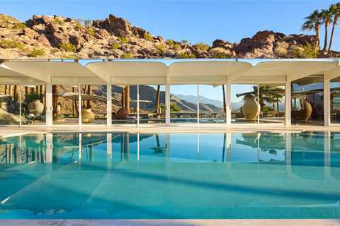 There’s a Boulder in the Living Room of This $8.7M Palm Springs Midcentury