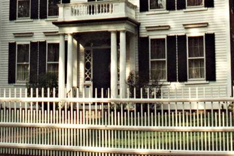 Discovering the Charm of Derry, New Hampshire's Historic Homes and Buildings