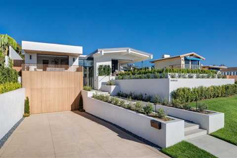 Why Homeowners Are Focusing on the Garage Door