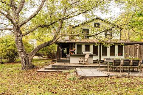 Ozzy Osbourne, Phish, and Jeff Buckley All Visited This $1.5M Woodstock Compound