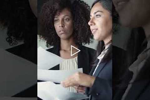 Separate The Conversation_ Never Pitch A Deal When Raising Private Money #shorts